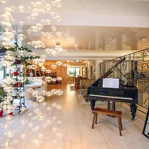 Kera Otel